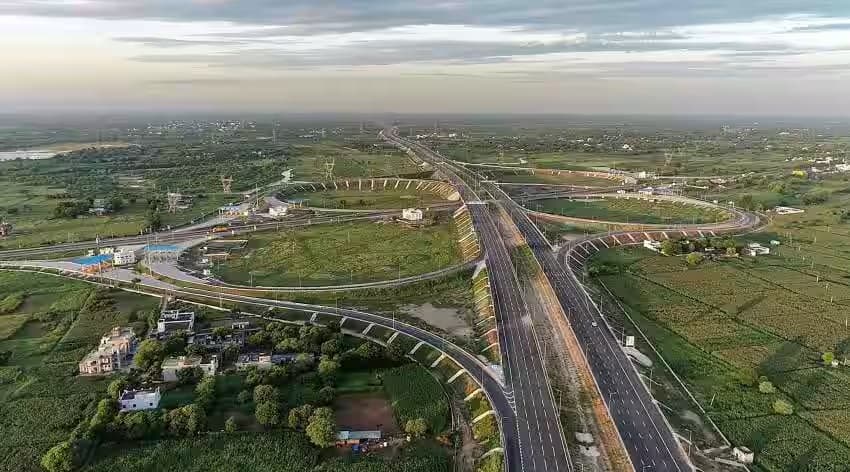 Delhi-Mumbai Expressway 82 percent Completed